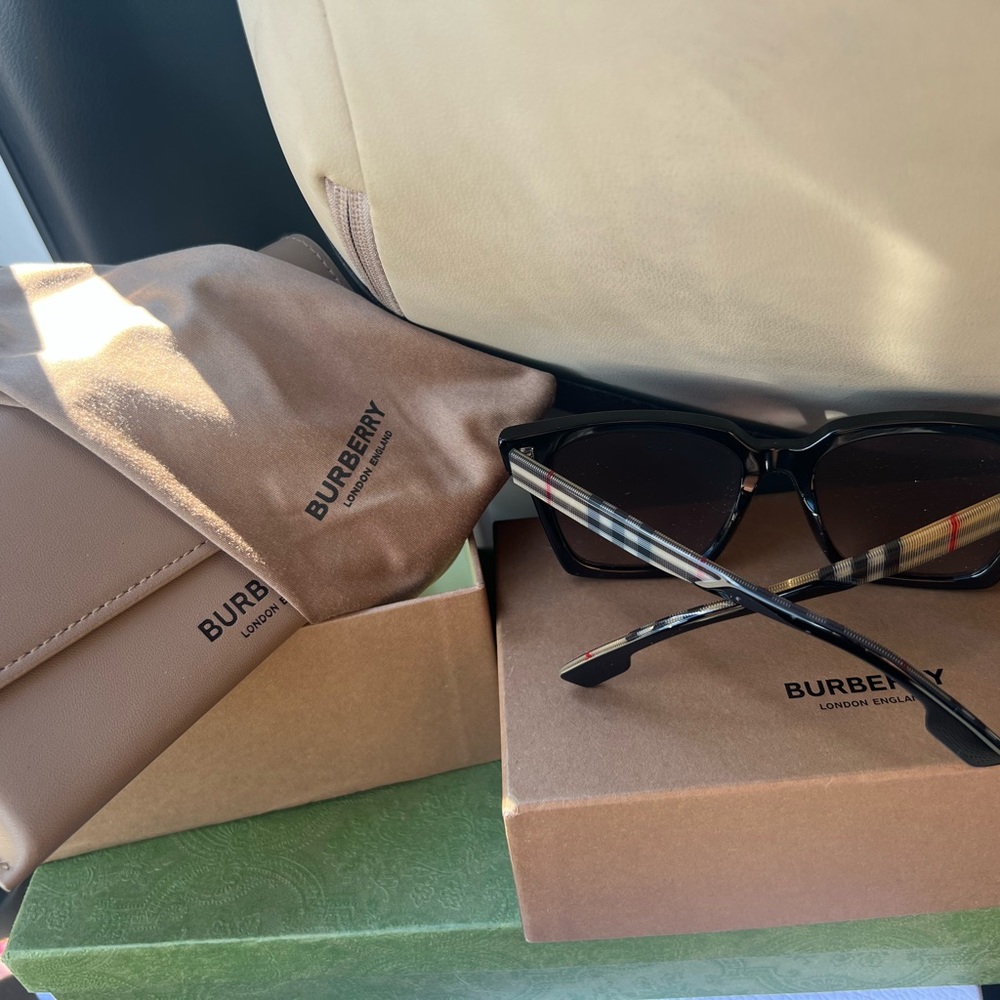 Burberry sunglasses